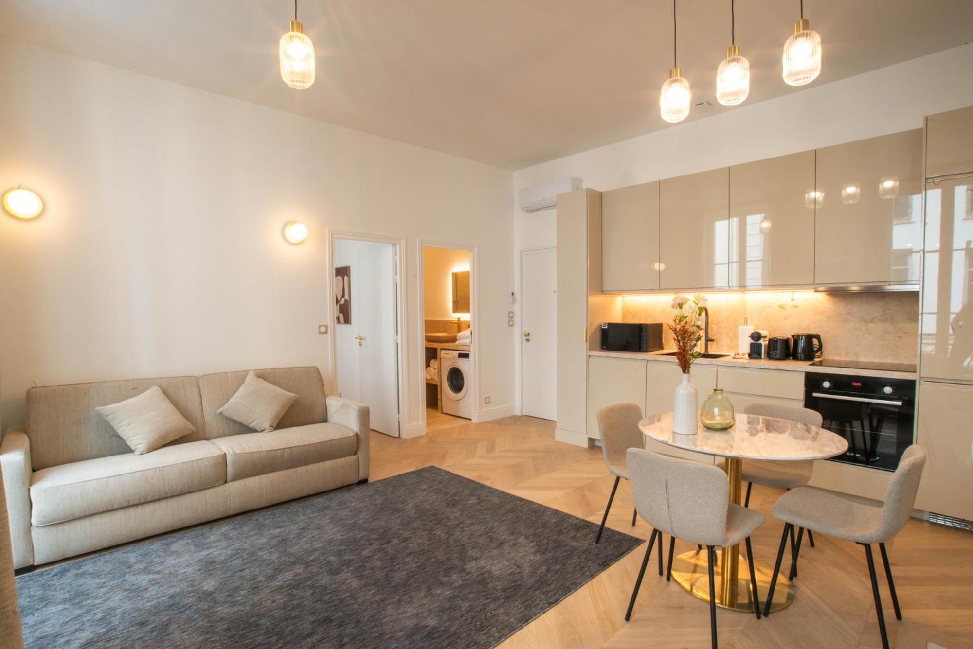 Quartier Libre Madeleine Apartment Paris Exterior photo